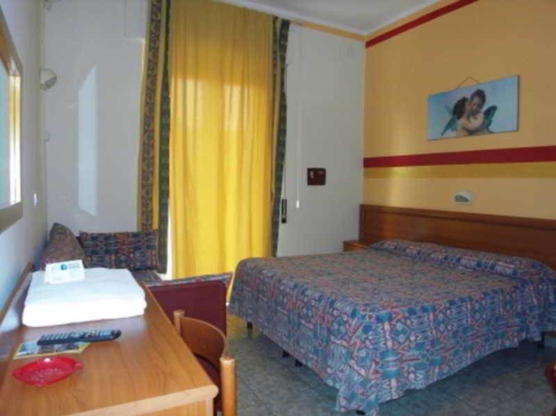 Hotel Dolly Viareggio Exterior foto