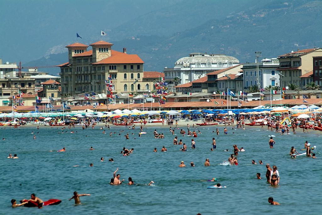 Hotel Dolly Viareggio Exterior foto