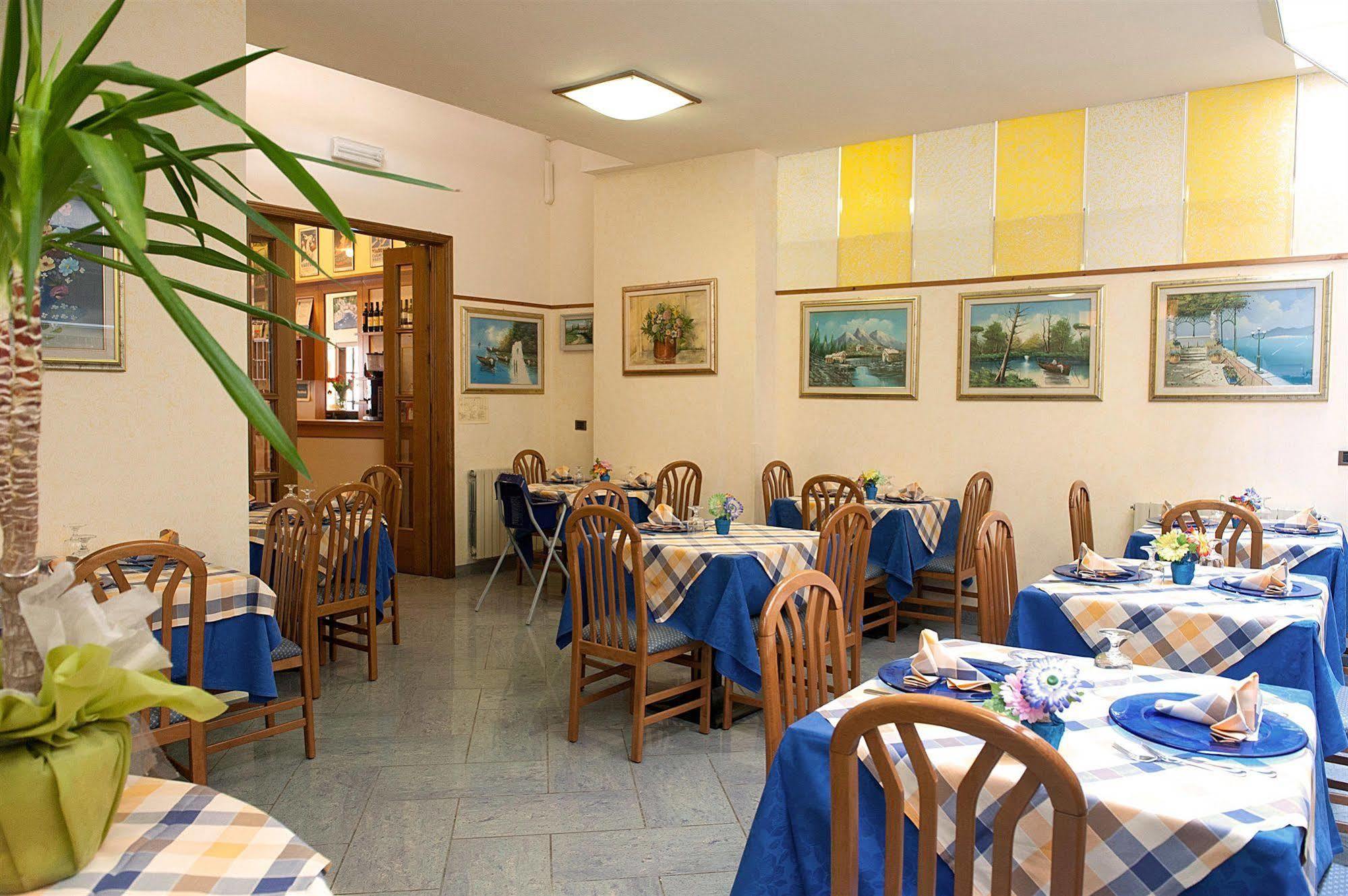 Hotel Dolly Viareggio Exterior foto